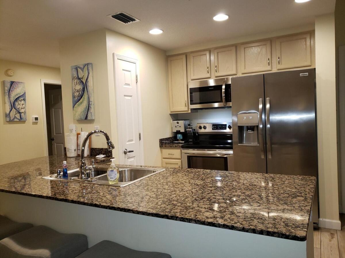 Apartment 3br 3ba Corner-unit With 2 Ocean Front Master