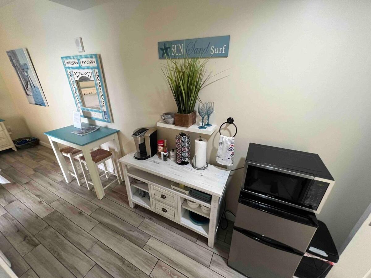 Apartment 3br 3ba Corner-unit With 2 Ocean Front Master