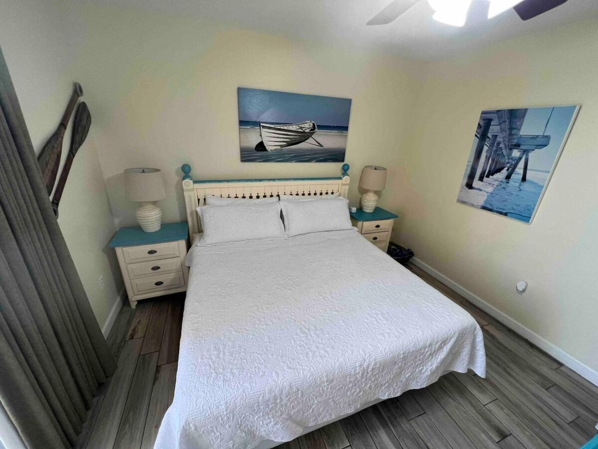 3br 3ba Corner-unit With 2 Ocean Front Master